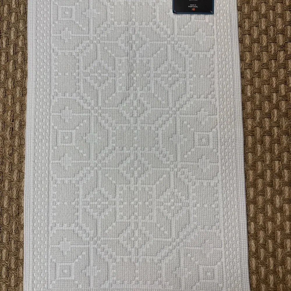 Made In Portugal Bath Rug 100% COTTON OEKO-TEX White 20 X31” By Vital Home NWT